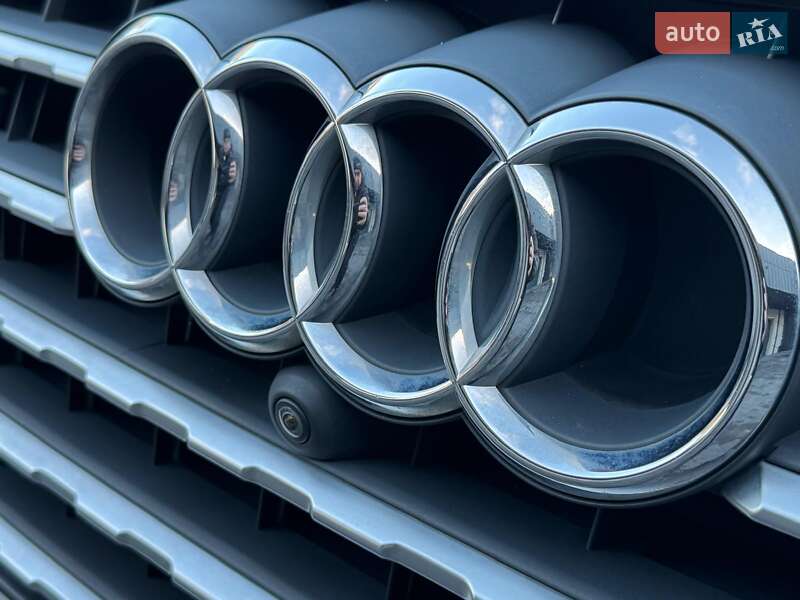 Внедорожник / Кроссовер Audi Q7 2016 в Ровно