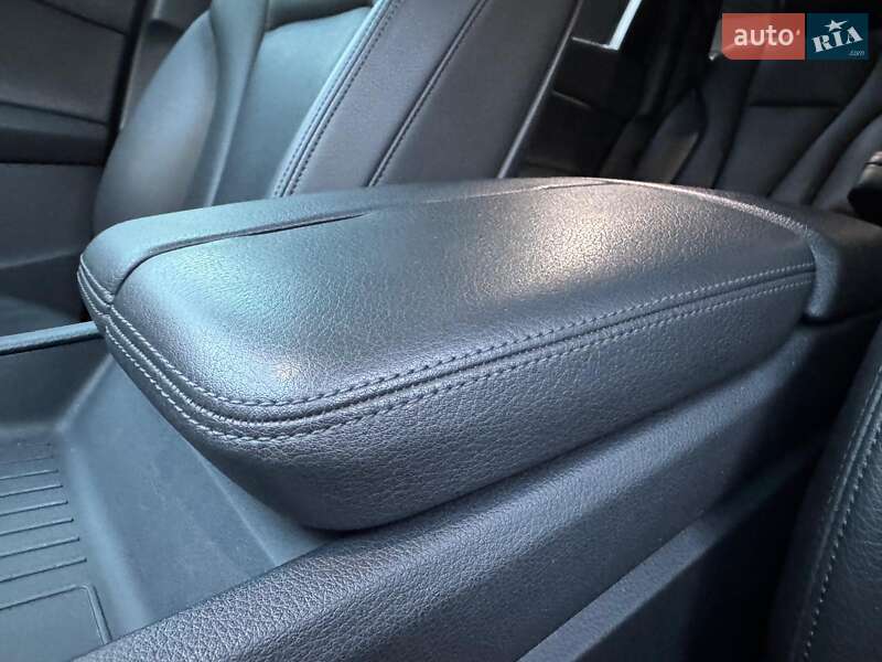 Внедорожник / Кроссовер Audi Q7 2016 в Ровно