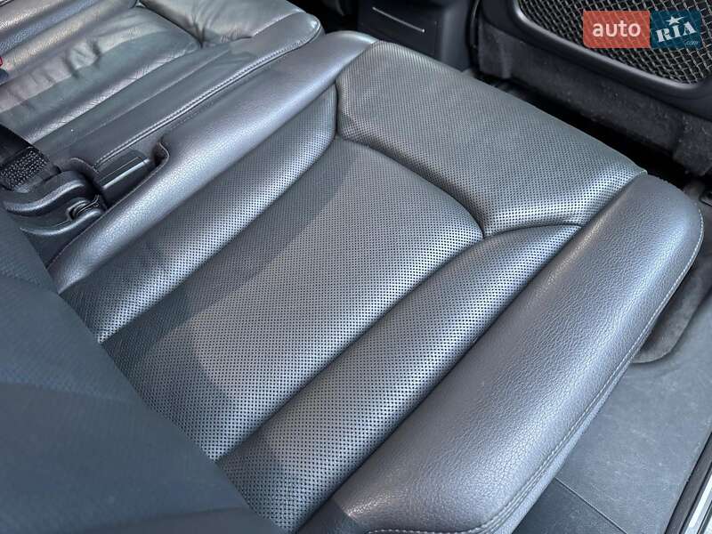 Внедорожник / Кроссовер Audi Q7 2016 в Ровно