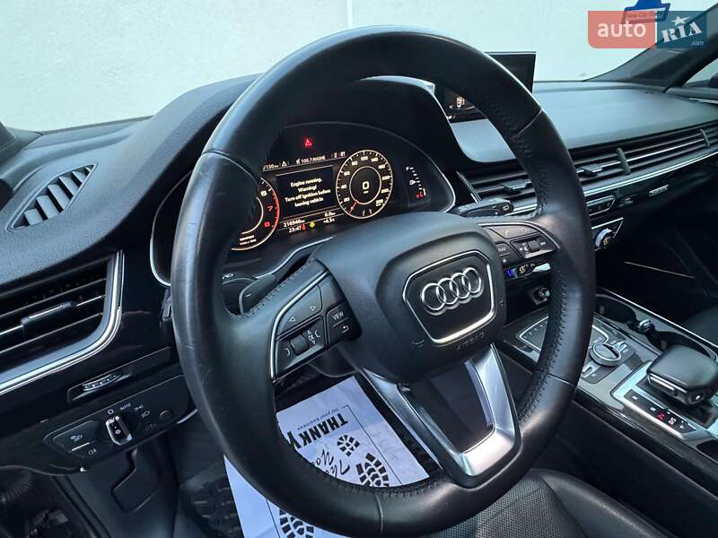 Внедорожник / Кроссовер Audi Q7 2016 в Ровно
