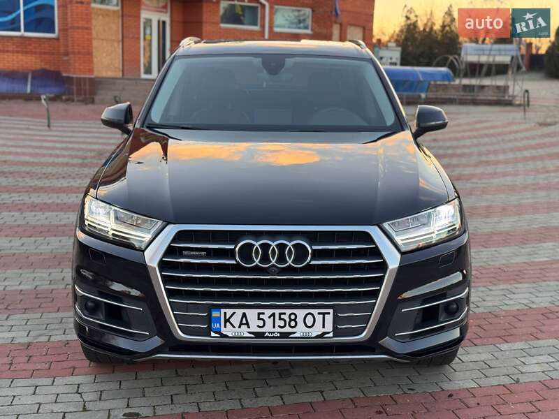 Внедорожник / Кроссовер Audi Q7 2017 в Запорожье