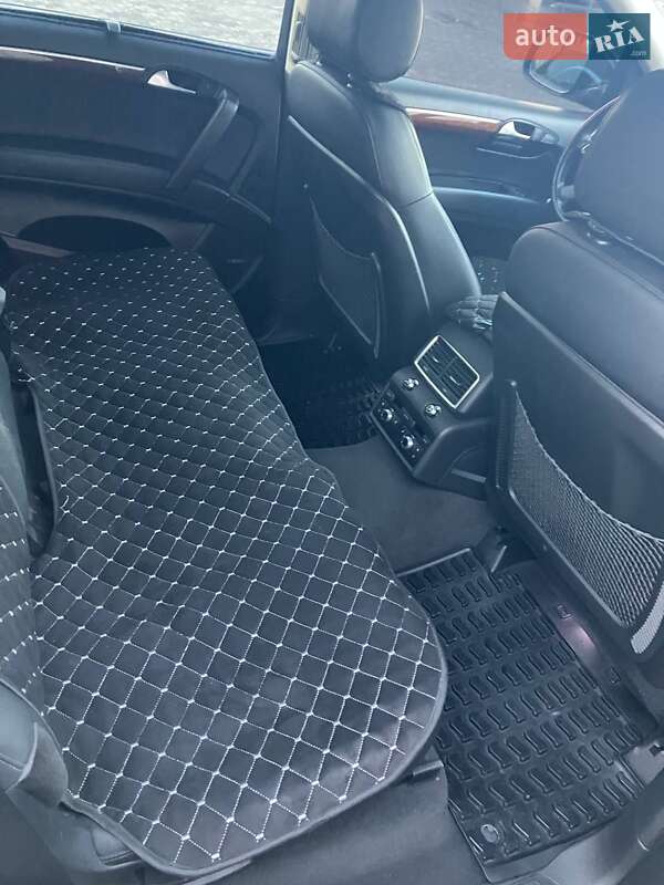Позашляховик / Кросовер Audi Q7 2010 в Запоріжжі