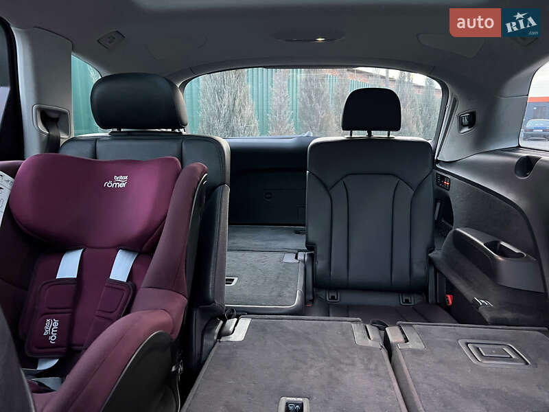 Внедорожник / Кроссовер Audi Q7 2016 в Житомире