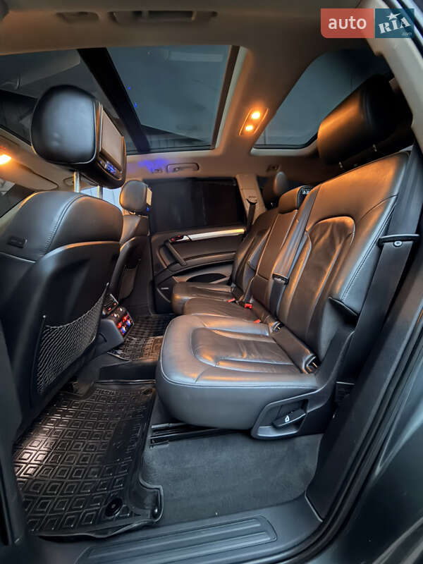Внедорожник / Кроссовер Audi Q7 2009 в Тернополе