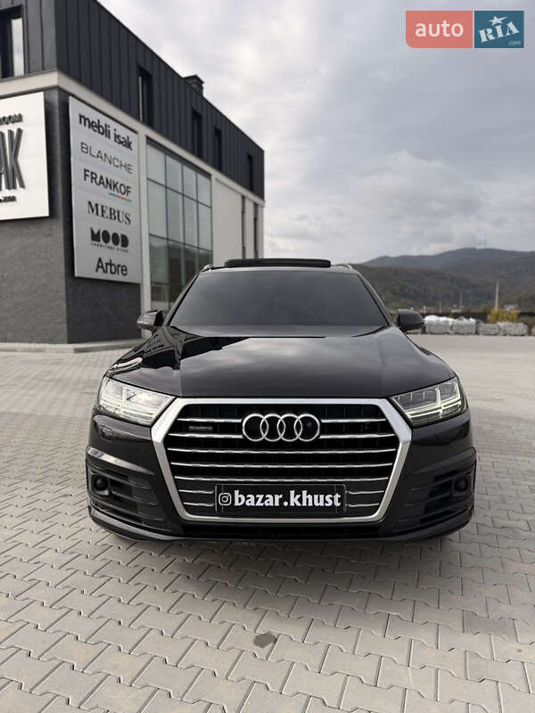 Позашляховик / Кросовер Audi Q7 2015 в Хусті