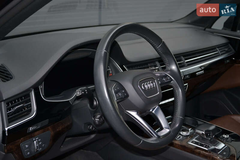 Внедорожник / Кроссовер Audi Q7 2018 в Ивано-Франковске
