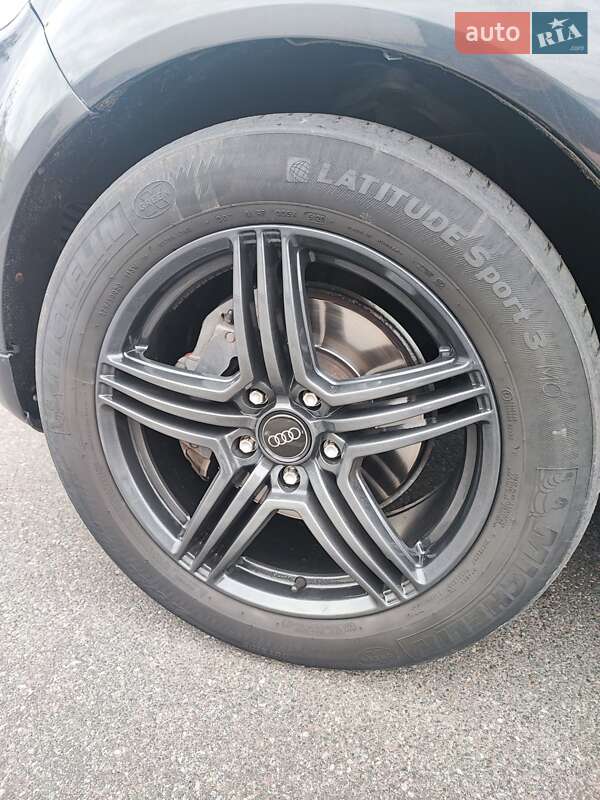 Позашляховик / Кросовер Audi Q7 2007 в Харкові