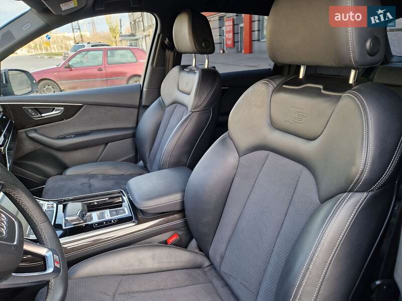 Позашляховик / Кросовер Audi Q7 2023 в Києві