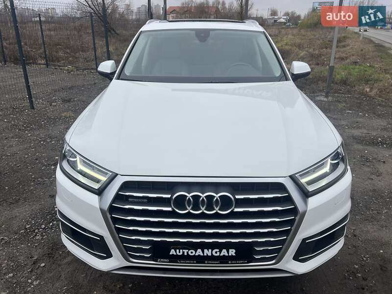 Позашляховик / Кросовер Audi Q7 2018 в Києві