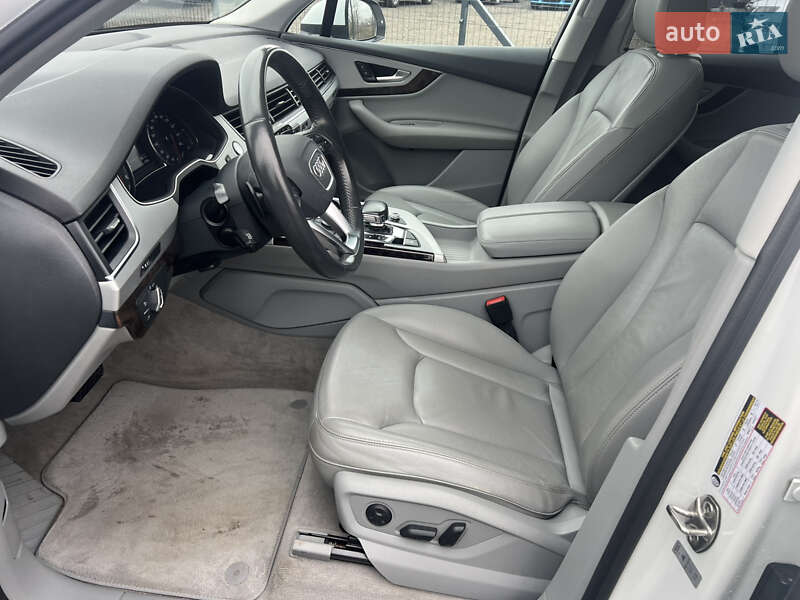Позашляховик / Кросовер Audi Q7 2018 в Києві