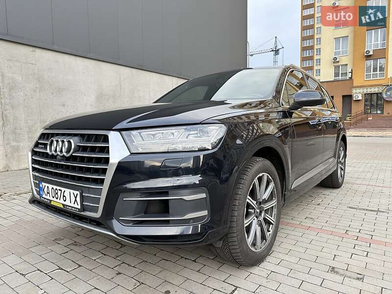 Внедорожник / Кроссовер Audi Q7 2016 в Киеве