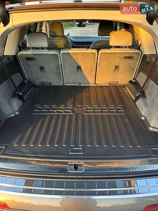 Внедорожник / Кроссовер Audi Q7 2019 в Одессе фото 47 Внедорожник / Кроссовер Audi Q7 2019 в Одессе