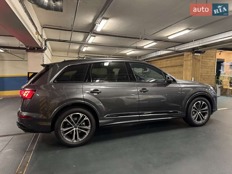 Позашляховик / Кросовер Audi Q7 2024 в Києві фото 8 Позашляховик / Кросовер Audi Q7 2024 в Києві