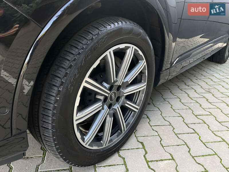 Внедорожник / Кроссовер Audi Q7 2021 в Одессе