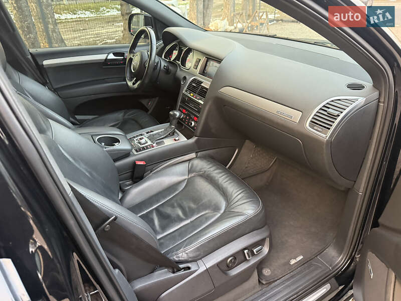 Позашляховик / Кросовер Audi Q7 2015 в Стрию