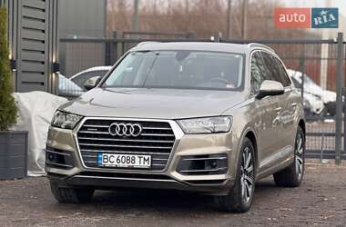 Позашляховик / Кросовер Audi Q7 2016 в Львові