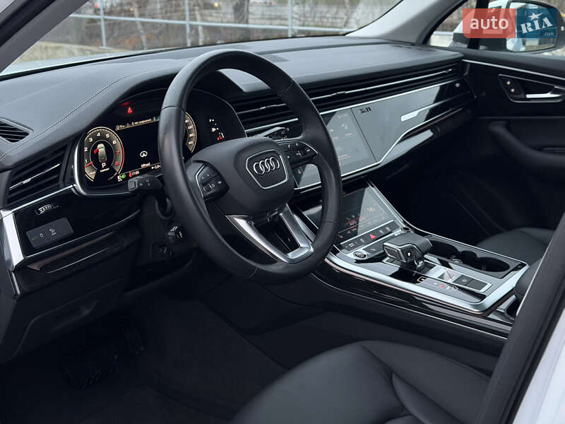 Позашляховик / Кросовер Audi Q7 2023 в Києві