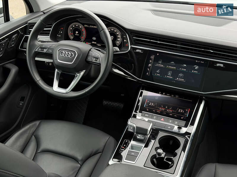 Позашляховик / Кросовер Audi Q7 2023 в Києві