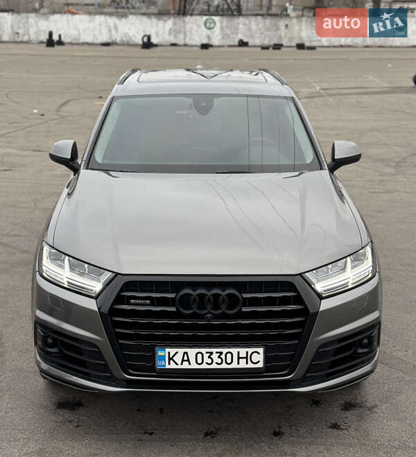 Внедорожник / Кроссовер Audi Q7 2018 в Киеве