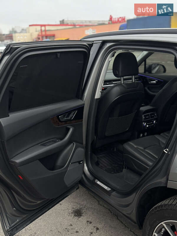 Внедорожник / Кроссовер Audi Q7 2018 в Киеве