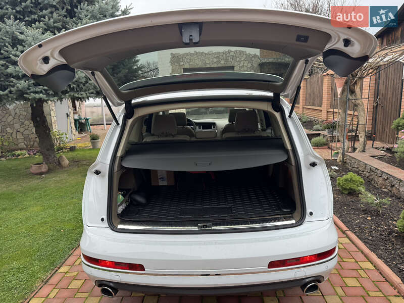 Позашляховик / Кросовер Audi Q7 2013 в Кропивницькому