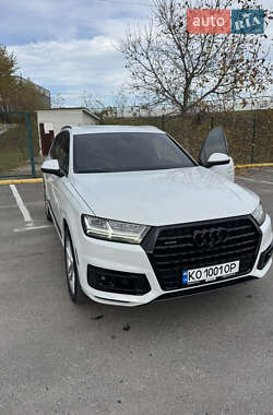 Внедорожник / Кроссовер Audi Q7 2018 в Ужгороде
