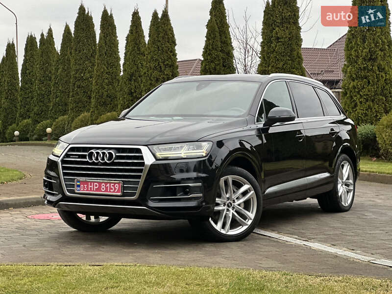 Внедорожник / Кроссовер Audi Q7 2017 в Сарнах