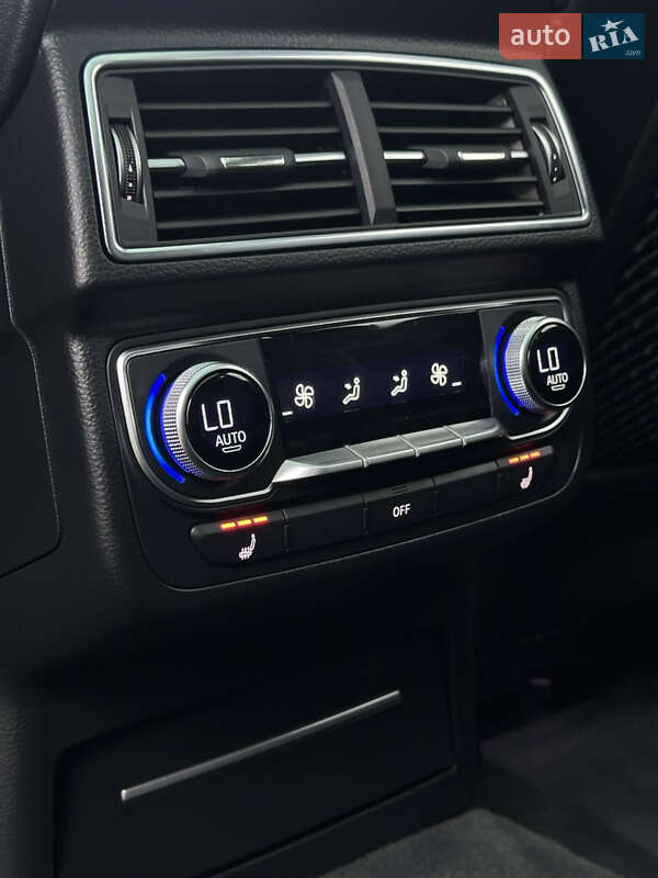 Внедорожник / Кроссовер Audi Q7 2017 в Сарнах