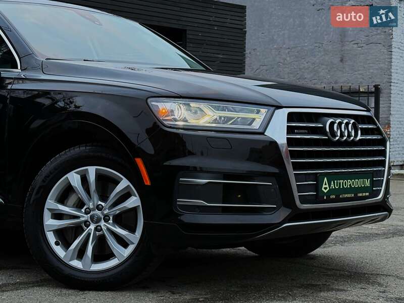 Внедорожник / Кроссовер Audi Q7 2018 в Киеве