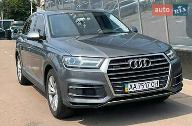 Позашляховик / Кросовер Audi Q7 2015 в Києві