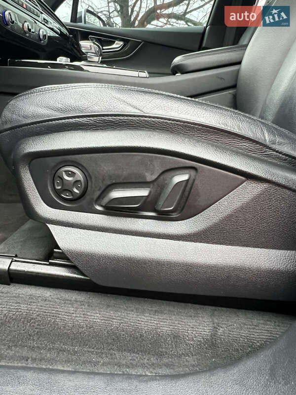 Позашляховик / Кросовер Audi Q7 2018 в Харкові