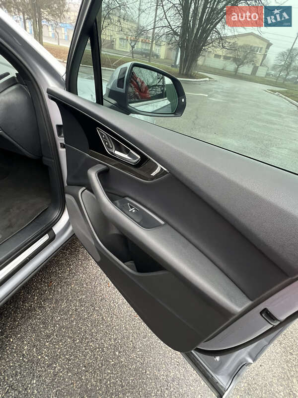 Позашляховик / Кросовер Audi Q7 2018 в Харкові