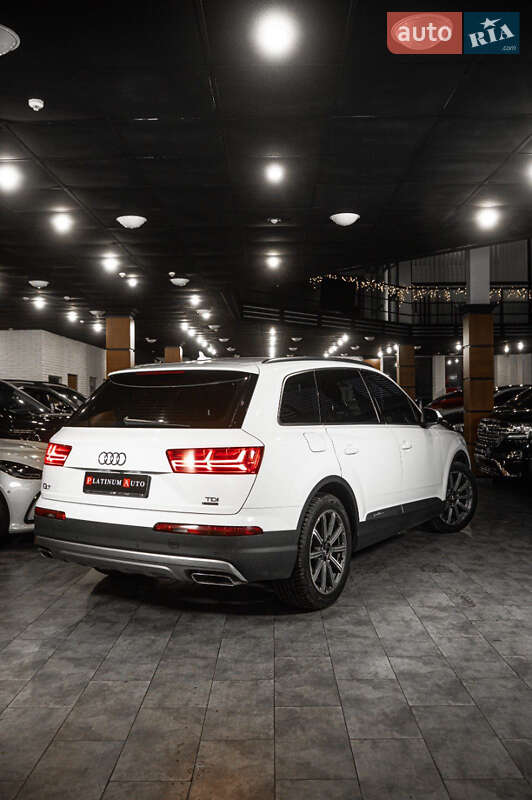 Позашляховик / Кросовер Audi Q7 2017 в Одесі
