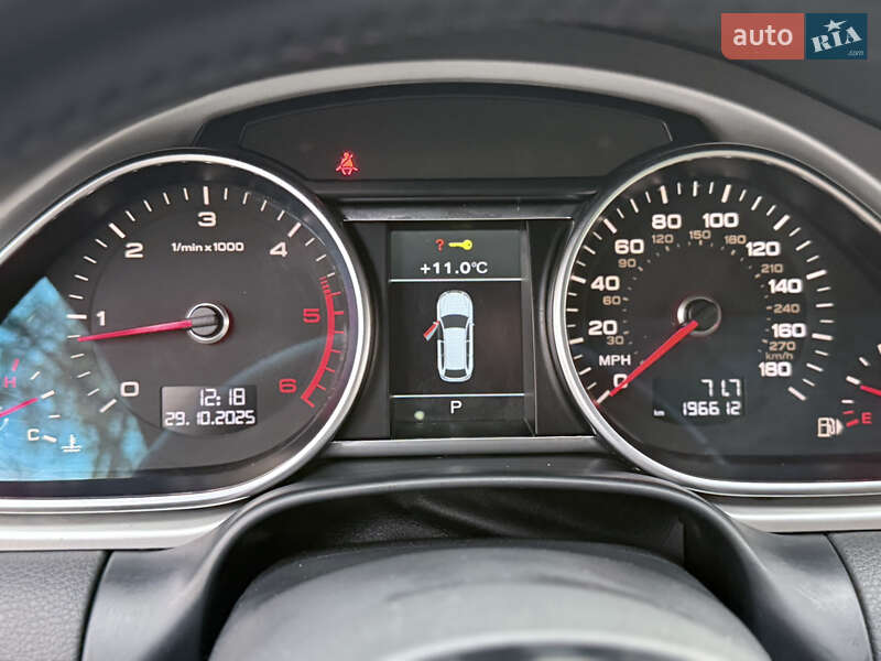 Внедорожник / Кроссовер Audi Q7 2011 в Киеве