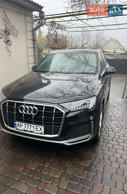 Позашляховик / Кросовер Audi Q7 2020 в Запоріжжі
