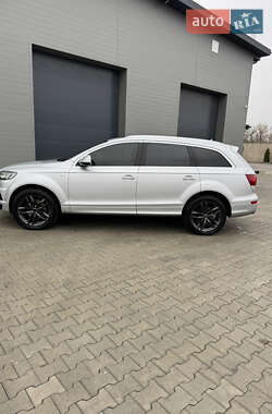 Позашляховик / Кросовер Audi Q7 2010 в Сарнах