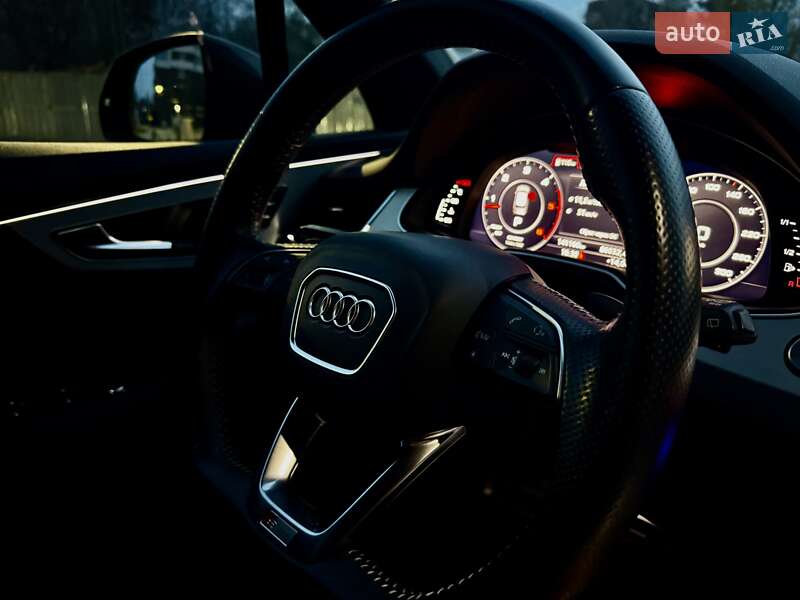 Позашляховик / Кросовер Audi Q7 2017 в Одесі