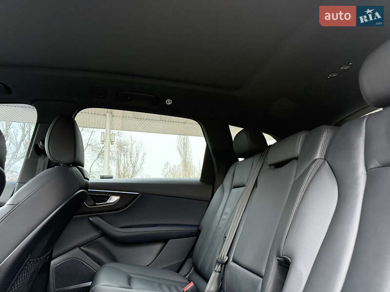 Позашляховик / Кросовер Audi Q7 2023 в Дніпрі