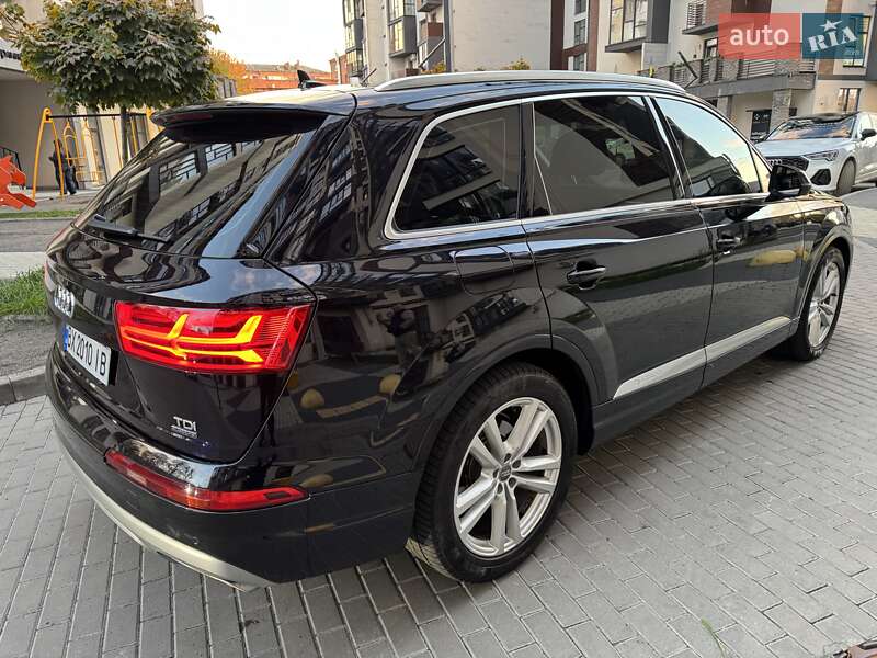 Позашляховик / Кросовер Audi Q7 2015 в Хмельницькому