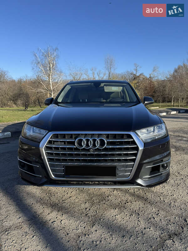 Внедорожник / Кроссовер Audi Q7 2018 в Одессе