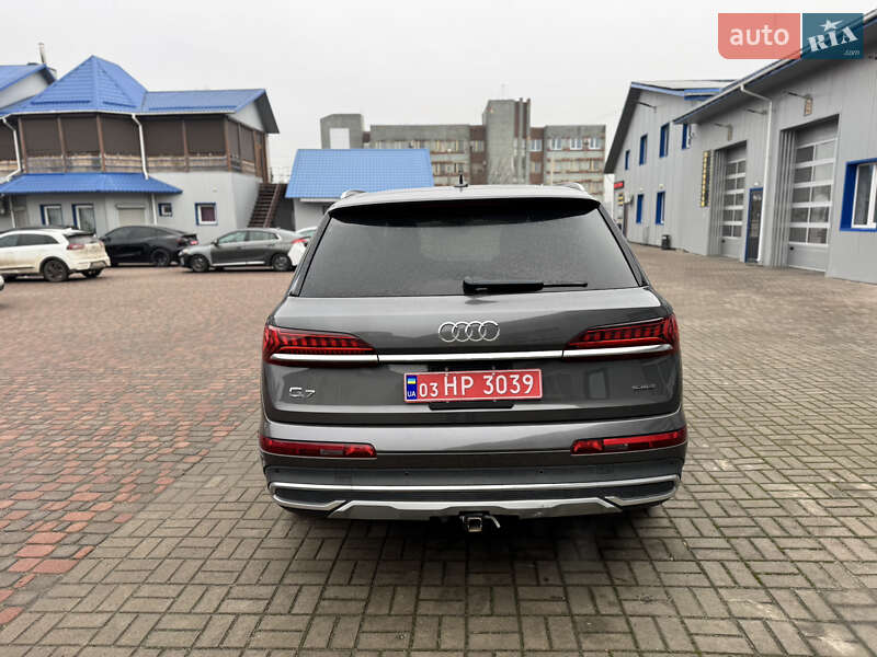 Внедорожник / Кроссовер Audi Q7 2020 в Ровно