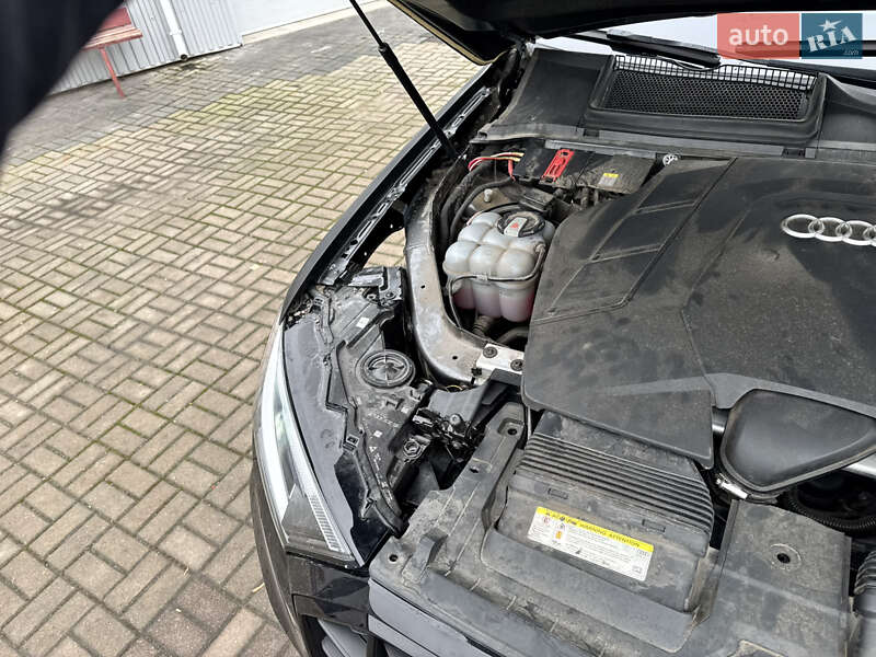 Внедорожник / Кроссовер Audi Q7 2020 в Ровно
