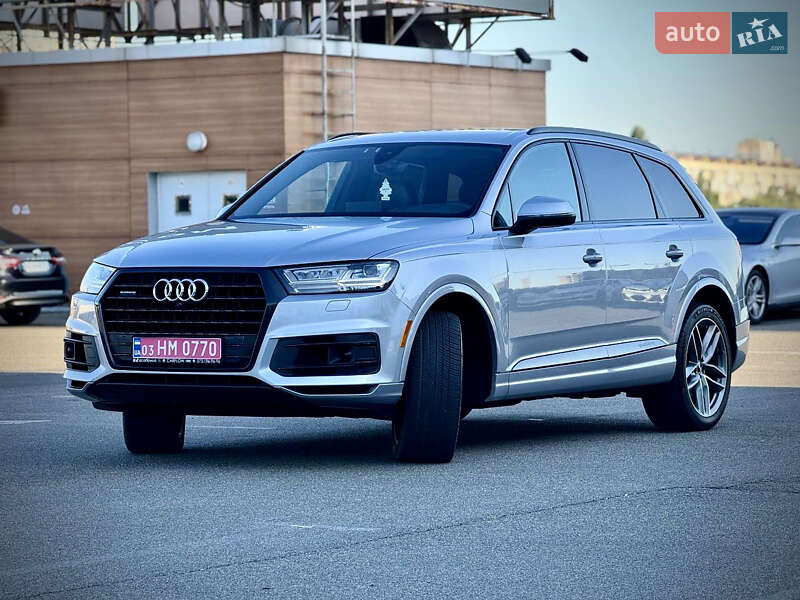 Внедорожник / Кроссовер Audi Q7 2017 в Киеве
