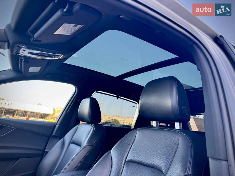 Внедорожник / Кроссовер Audi Q7 2017 в Киеве