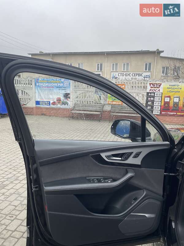 Позашляховик / Кросовер Audi Q7 2015 в Івано-Франківську