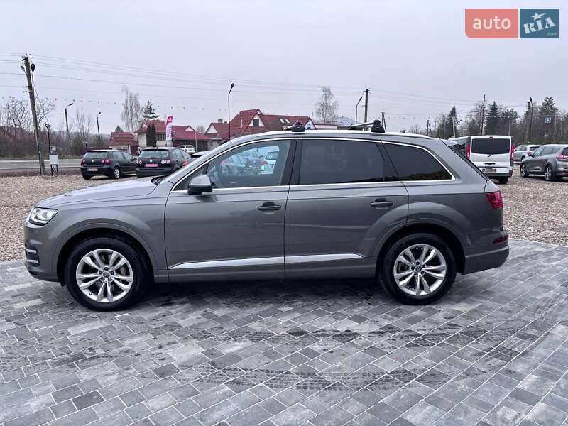 Внедорожник / Кроссовер Audi Q7 2017 в Коломые