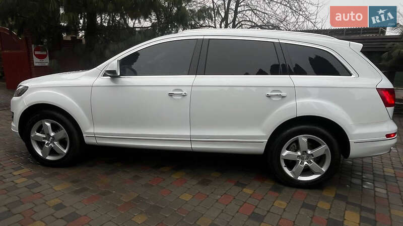 Позашляховик / Кросовер Audi Q7 2015 в Хмельницькому