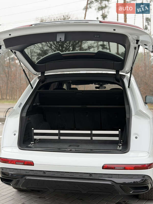 Внедорожник / Кроссовер Audi Q7 2021 в Киеве фото 44 Внедорожник / Кроссовер Audi Q7 2021 в Киеве