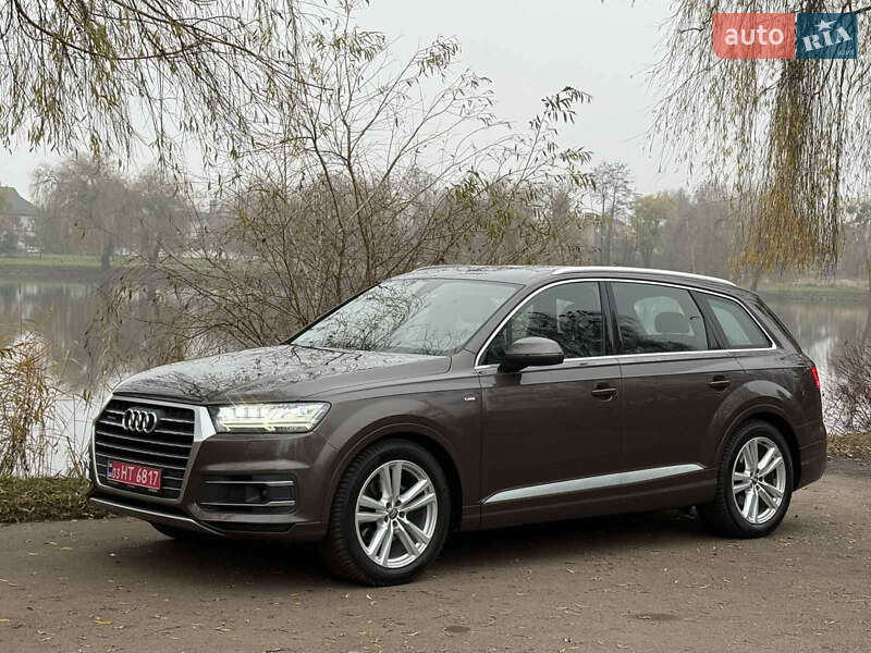 Внедорожник / Кроссовер Audi Q7 2017 в Ровно