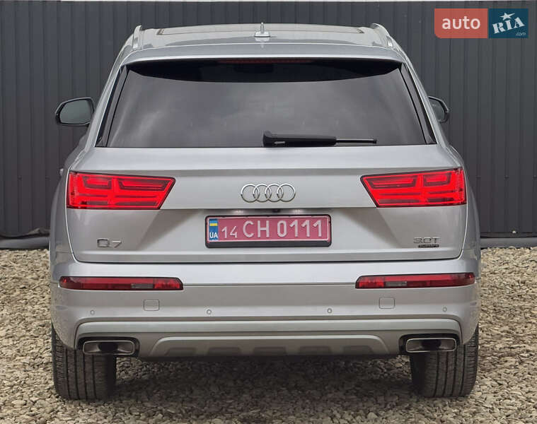 Позашляховик / Кросовер Audi Q7 2015 в Стрию